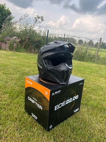 LS2 drifter solid matt black helm beschikbaar voor biedingen