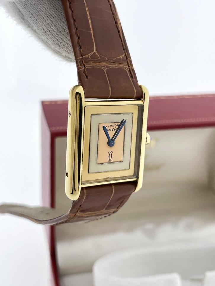 Must de Cartier Tank Rectangle Trinity Dial Large Quartz, Sieraden, Tassen en Uiterlijk, Horloges | Dames, Zo goed als nieuw, Polshorloge