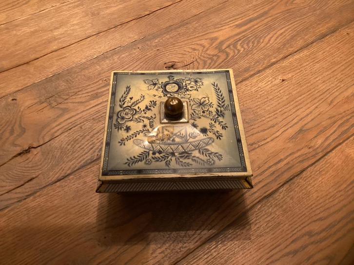 Champ Clark Delft Cassette Sigarenblik 1920-1935, Huis en Inrichting, Woonaccessoires | Kisten, Gebruikt, Minder dan 50 cm, Metaal