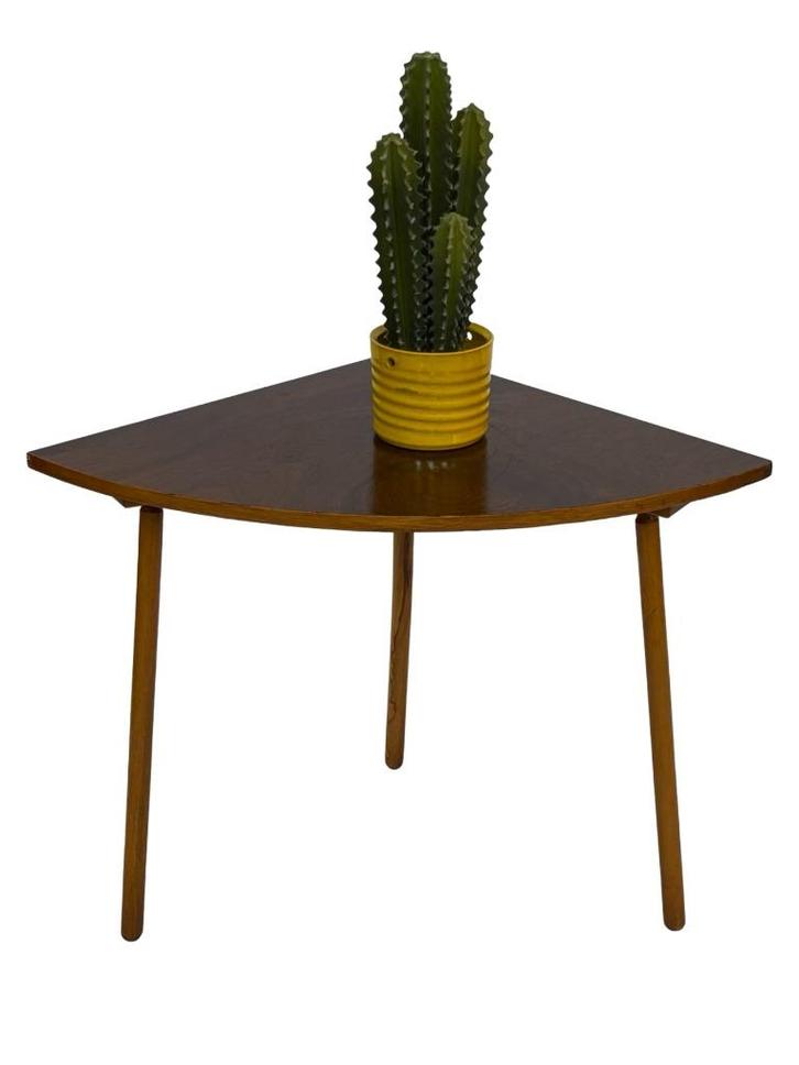Vintage bijzettafel plantentafel Driepoot Jaren 60 Design, Huis en Inrichting, Tafels | Bijzettafels, Gebruikt, Overige vormen
