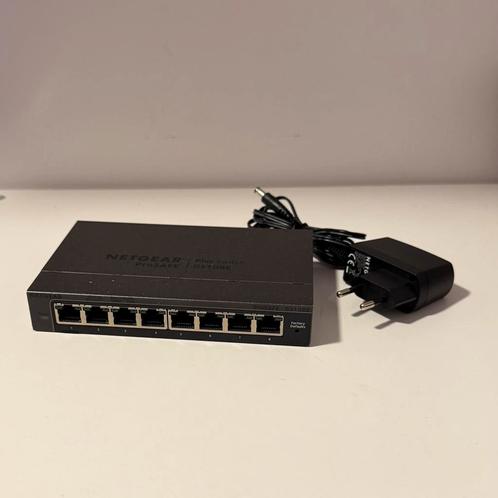 Netgear ProSafe GS108Ev3 – 8‑poort managed Gigabit switch, Computers en Software, Netwerk switches, Gebruikt, Ophalen of Verzenden