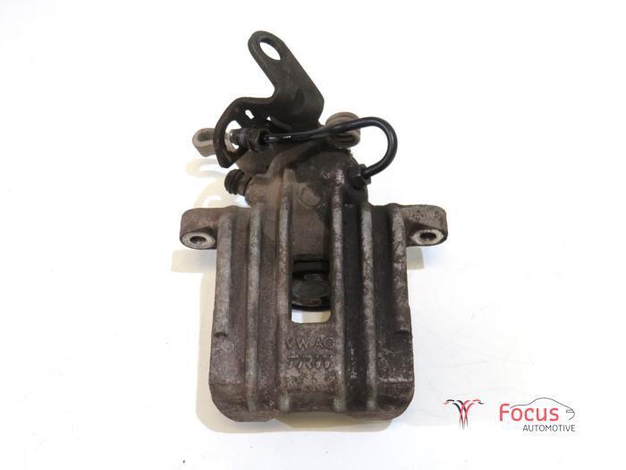 Remklauw (Tang) rechts-achter van een Volkswagen Golf, Auto-onderdelen, Remmen en Aandrijving, Volkswagen, Gebruikt, 3 maanden garantie