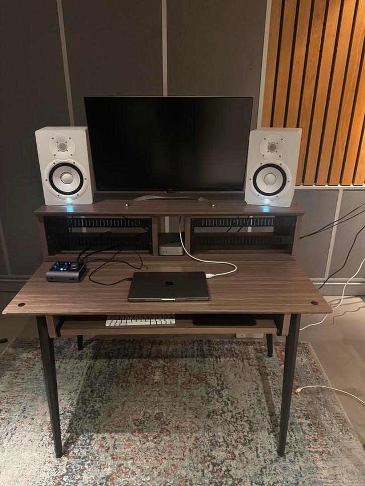 Studio Bureau - Perfect voor Muziekproductie!, Huis en Inrichting, Bureaus, Zo goed als nieuw, Bureau, In hoogte verstelbaar, Ophalen of Verzenden