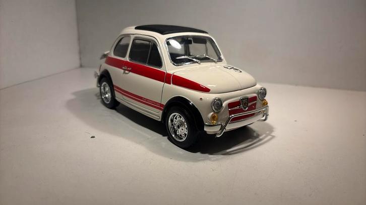 Fiat 500 sport Bburago 1.18, Hobby en Vrije tijd, Modelauto's | 1:18, Zo goed als nieuw, Ophalen of Verzenden