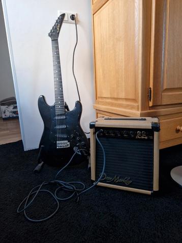 Elektrische gitaar met Dean markley k-20 versterker  beschikbaar voor biedingen