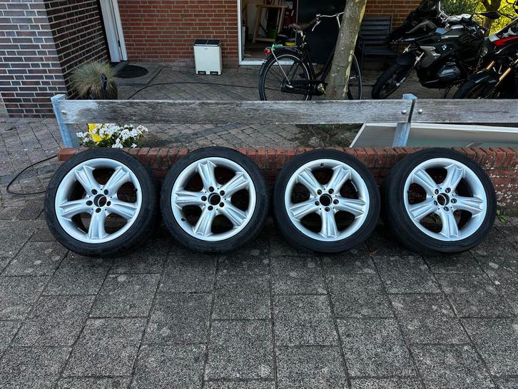 17” OEM Mercedes velgen breedset voor W209 CLK, W204 etc, Auto-onderdelen, Banden en Velgen, Zomerbanden, 17 inch, Ophalen
