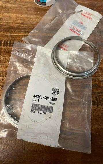 2 x 44348-SDA-A00 stofring, Honda Accord 2003-2007 beschikbaar voor biedingen