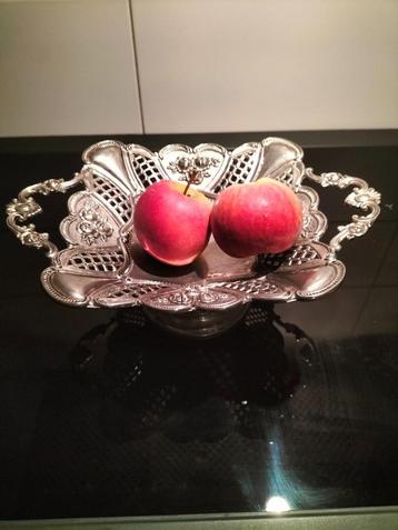 Vintage fruitschaal  beschikbaar voor biedingen