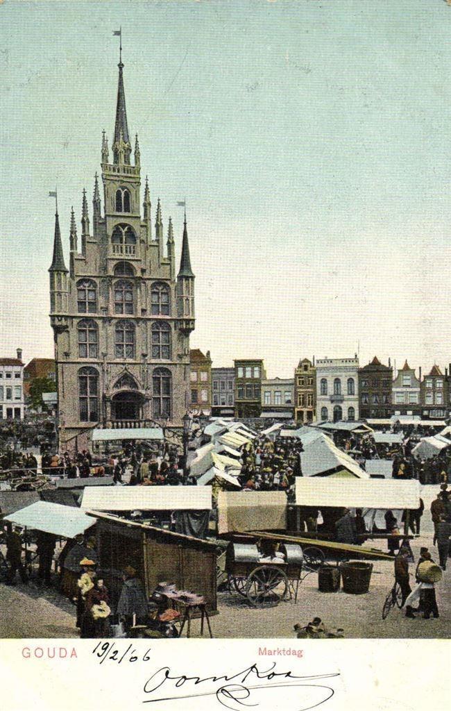 Gouda - Marktdag - kar volk kramen - 1906 gelopen, Verzamelen, Ansichtkaarten | Nederland, Ongelopen, Zuid-Holland, Voor 1920