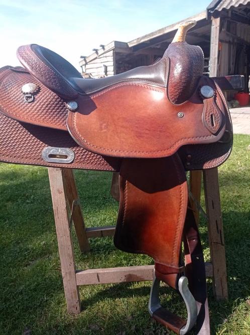 Crates westernzadel 16 inch semi-quarter, Dieren en Toebehoren, Paarden en Pony's | Zadels, Gebruikt, Western, Ophalen of Verzenden