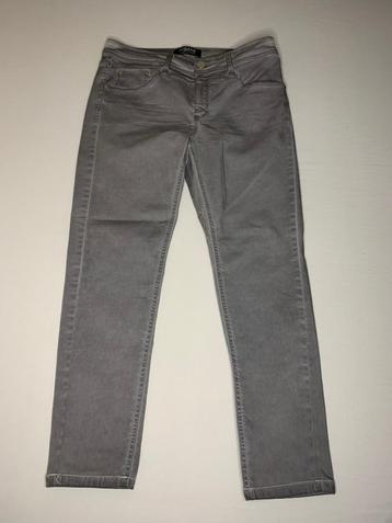 NICKJEAN grijze broek 42 in ~~nieuw~~ staat beschikbaar voor biedingen
