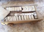 Houten blokken in trekkar op wielen 50x30x11, Ophalen, Gebruikt, Duw- of Trekspeelgoed