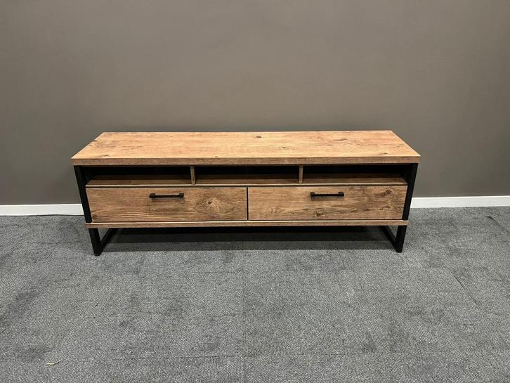 Tv meubel Pantin 160cm van Happy At Home nu voor €449,-, Huis en Inrichting, Lampen | Vloerlampen, Nieuw, Minder dan 100 cm, Hout