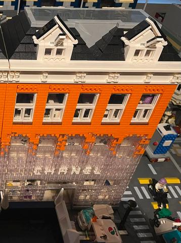 Novatown 16021 Chanel gebouw beschikbaar voor biedingen