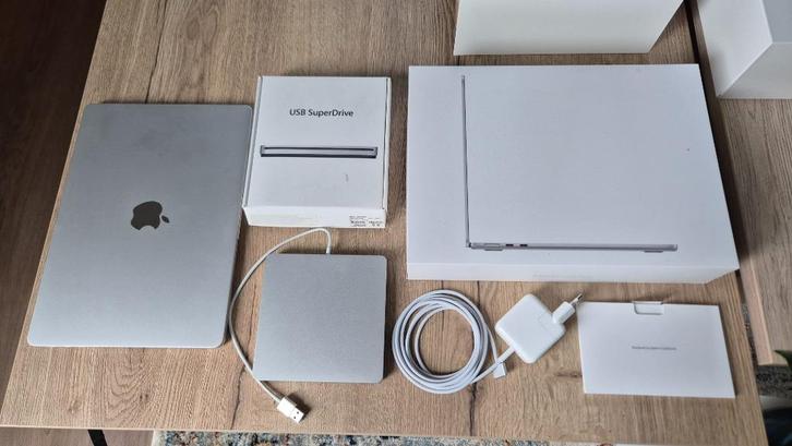 Apple USB SuperDrive | A1379, Computers en Software, Optische drives, Gebruikt, Extern, MacOS, Cd, Dvd, Ophalen of Verzenden
