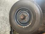 banden met classic velgen land rover 109 series2, Ophalen, Gebruikt