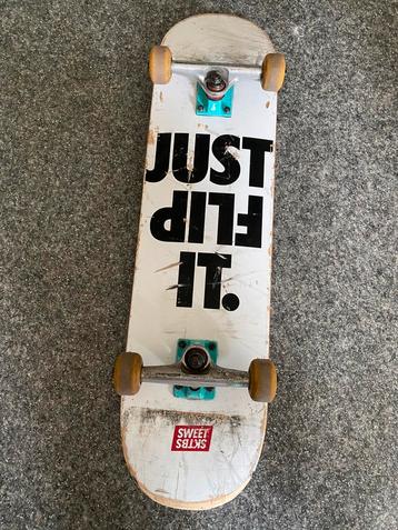 Skateboard JUST FLIP IT. beschikbaar voor biedingen