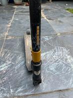 Stuntstep (wieltjes vervangen), Fietsen en Brommers, Steps, Ophalen, Gebruikt, Gewone step, Black dragon stunt step