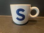 Nieuwe HEMA Koffiemok met Letter S, Keramiek, Nieuw, Ophalen of Verzenden, Effen