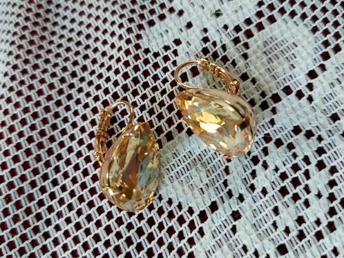 OTAZU Swarovski oorbellen / Golden Drop Hangers Luxe Nieuwe, Sieraden, Tassen en Uiterlijk, Oorbellen, Nieuw, Hangers, Goud, Goud