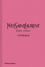 BESTSELLER Yves Saint Laurent boek - koffietafelboek, Ophalen of Verzenden, Nieuw, Mode algemeen
