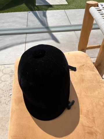 Harry’s Horse paardrij cap beschikbaar voor biedingen