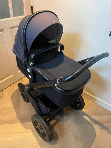 Joolz Day zwart kinderwagen met reiswieg en accessoires beschikbaar voor biedingen