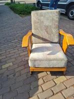 Oude houten stoel, Ophalen, Hout, Gebruikt, Bruin