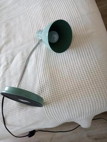 groen buro lampje,als nieuw!! beschikbaar voor biedingen