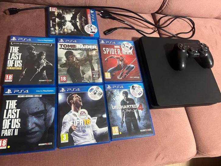 PlayStation 4 Slim + 7 Top Games – Bijna Nieuw, Spelcomputers en Games, Spelcomputers | Sony PlayStation 4, Zo goed als nieuw