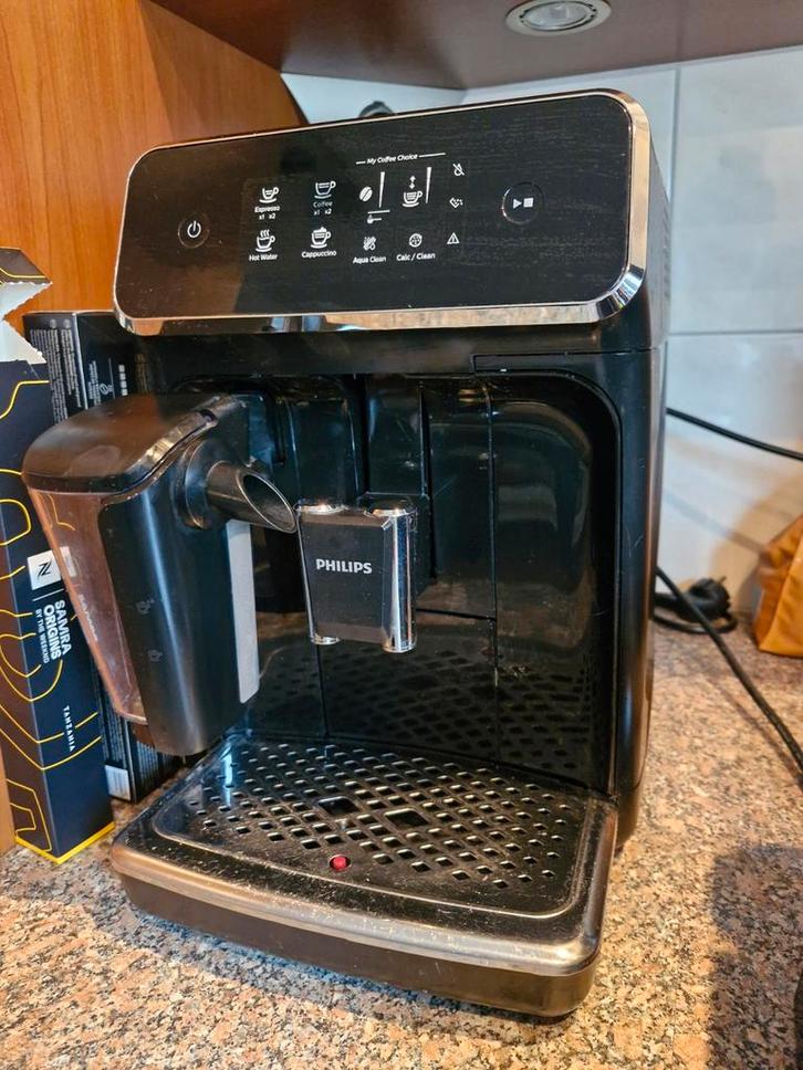 Philips espressomachine LatteGo, Witgoed en Apparatuur, Koffiezetapparaten, Gebruikt, Gemalen koffie, Koffiebonen, Espresso apparaat