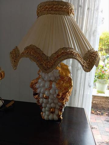 Lamp beschikbaar voor biedingen