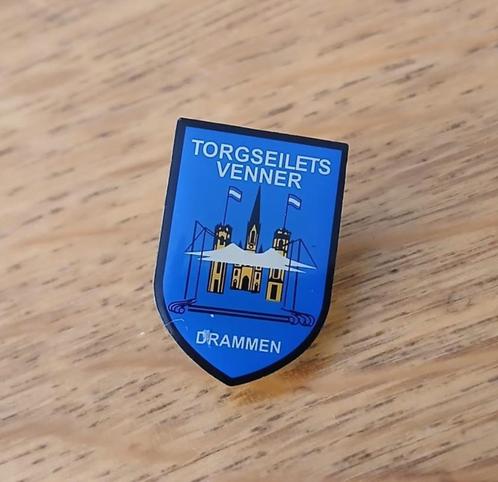 Gemeentewapen-badge voor revers (Drammen, Noorwegen), Verzamelen, Speldjes, Pins en Buttons, Nieuw, Speldje of Pin, Stad of Land