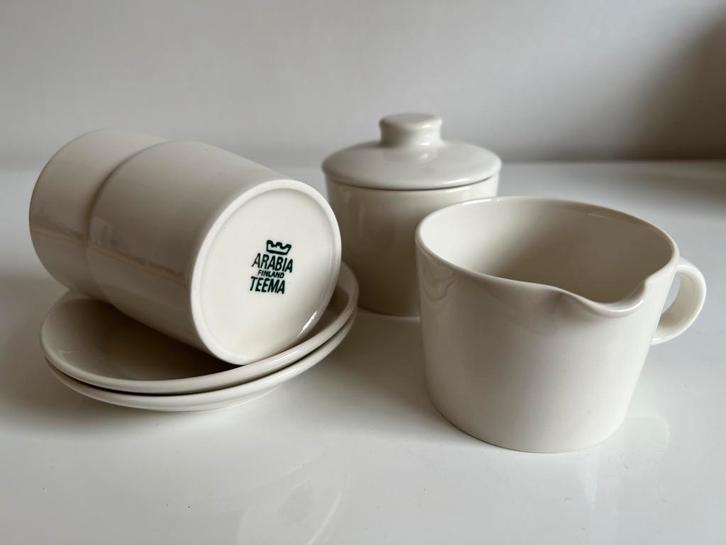 Set 2 Arabia Teema Espresso Kop Schotel Roomstel Wit Franck, Huis en Inrichting, Keuken | Servies, Zo goed als nieuw, Kop(pen) en/of Schotel(s)