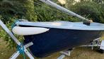 Flying Junior zeilboot met trailer (evt met fluistermotor), Watersport en Boten, Zeilen en Zeiltoebehoren, Ophalen, Gebruikt, Minder dan 15 m²