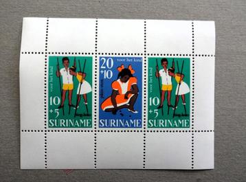 Suriname Kinderzegels 1967 Kinderspelen blok Postfris beschikbaar voor biedingen