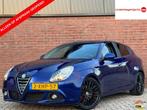 Alfa Romeo Giulietta 1.4 T Distinctive Lusso | NL-AUTO!, 65 €/maand, Stof, 4 cilinders, Blauw