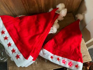 Nieuw partijtje van 15 kerstmutsen met lampjes beschikbaar voor biedingen