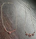 2 zilveren (sterling, 925) kettingen met rode steentjes, Sieraden, Tassen en Uiterlijk, Antieke sieraden, Ophalen of Verzenden