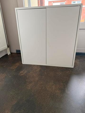 Te koop klein opbergkastje