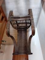 Vintage stoel, apart, Indonesisch?, Huis en Inrichting, Stoelen, Ophalen of Verzenden, Gebruikt, Eén