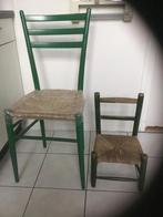 2 groene houten  stoelen 🪑, Huis en Inrichting, Stoelen, Ophalen of Verzenden, Zo goed als nieuw, Overige kleuren