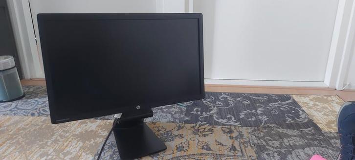 HP EliteDisplay E231 - 23 inch monitor, Computers en Software, Monitoren, Gebruikt, 60 Hz of minder, DisplayPort, DVI, VGA, In hoogte verstelbaar