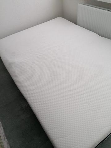 Tweepersoons matras - NASA-traagschuim beschikbaar voor biedingen