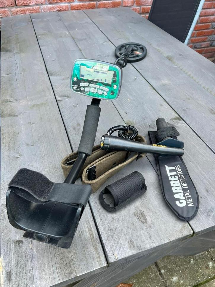Garret At Pro International Metaaldetector met pointer, Hobby en Vrije tijd, Metaaldetectors, Gebruikt, Garrett, Ophalen