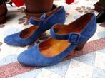 Maat 39 * Blauw suède pumps Fred de la Bretoniere 7 cm hak, Pumps, Fred de la Bretoniere, Gedragen, Verzenden