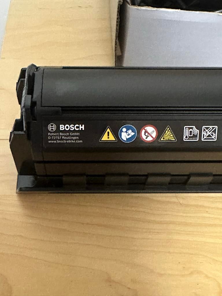 Accu 500Wh met 2 laders (snel & normaal), Fietsen en Brommers, Fietsaccessoires | Fietsaccu's, Ophalen of Verzenden, Zo goed als nieuw