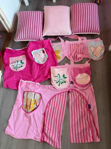 Flexa bed tent en kussens  beschikbaar voor biedingen