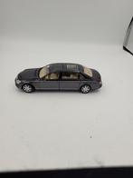 265 maybach 62 autoart, Hobby en Vrije tijd, Modelauto's | 1:43, Ophalen of Verzenden, Zo goed als nieuw, Auto