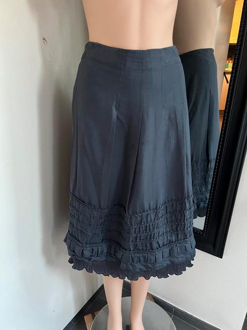 MAX MARA   zijden   rok MAAT 42    ALS NIEUW, Kleding | Dames, Rokken, Zo goed als nieuw, Maat 42/44 (L), Blauw, Knielengte, Ophalen of Verzenden